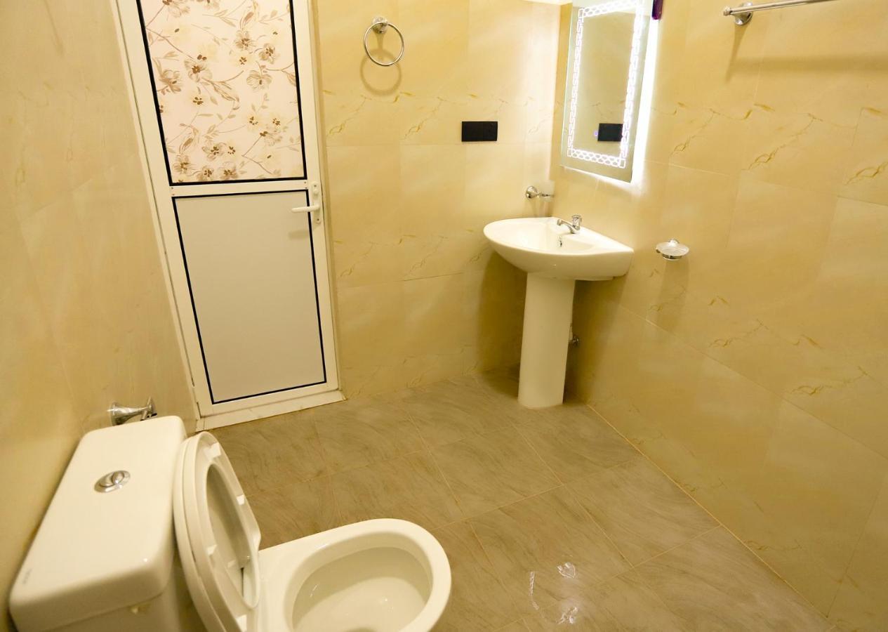 ホテル Milano Grand ダンブッラ エクステリア 写真