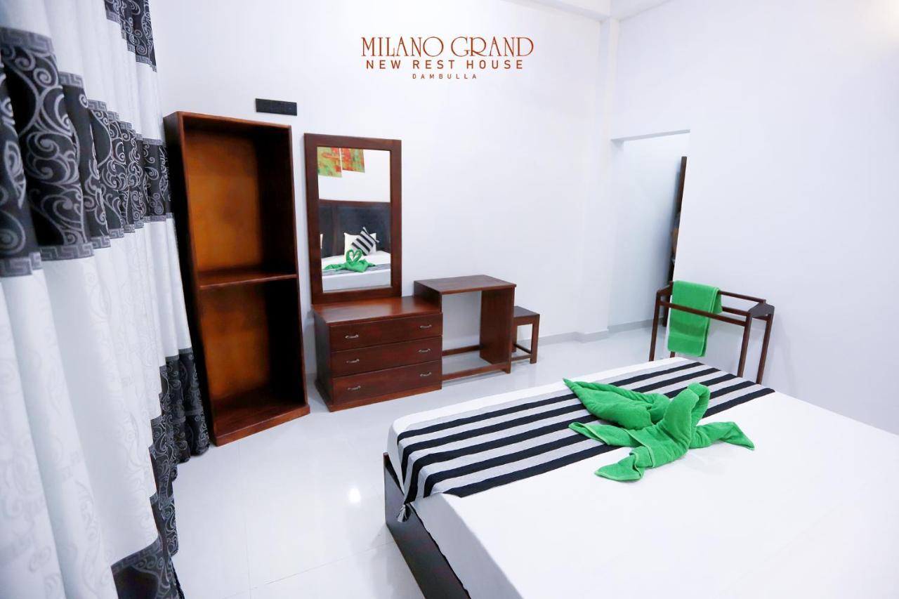 ホテル Milano Grand ダンブッラ エクステリア 写真